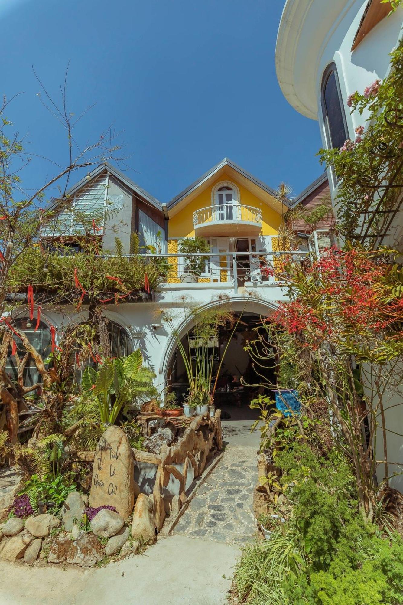 Mhome Dalat Luaran gambar
